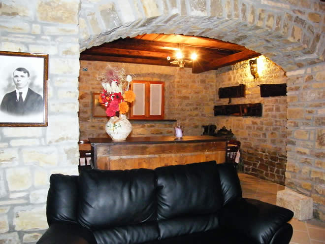 Taverna